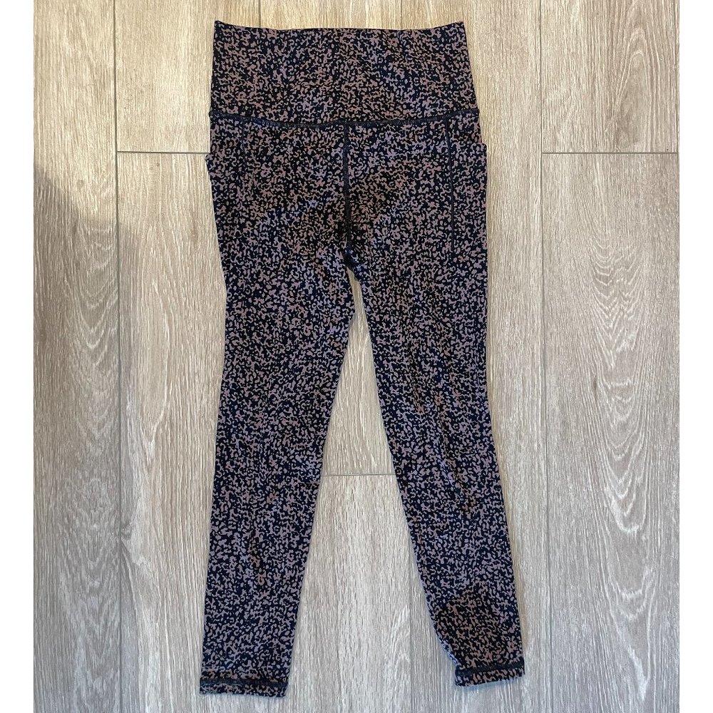 Athleta Salutation Stash Pocket Legging Size Small